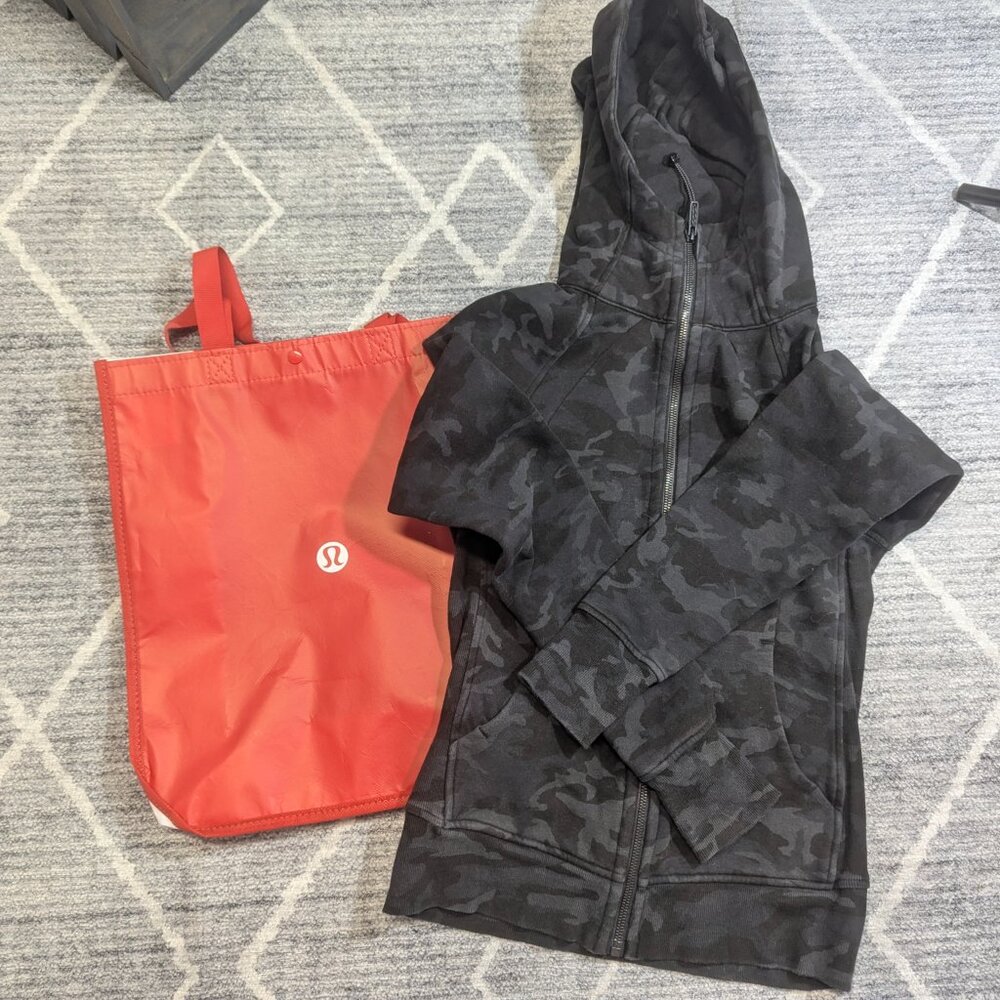 Lululemon Scuba Hoodie *Light Cotton Fleece Incognito Size 4 and Large Lulu Bag